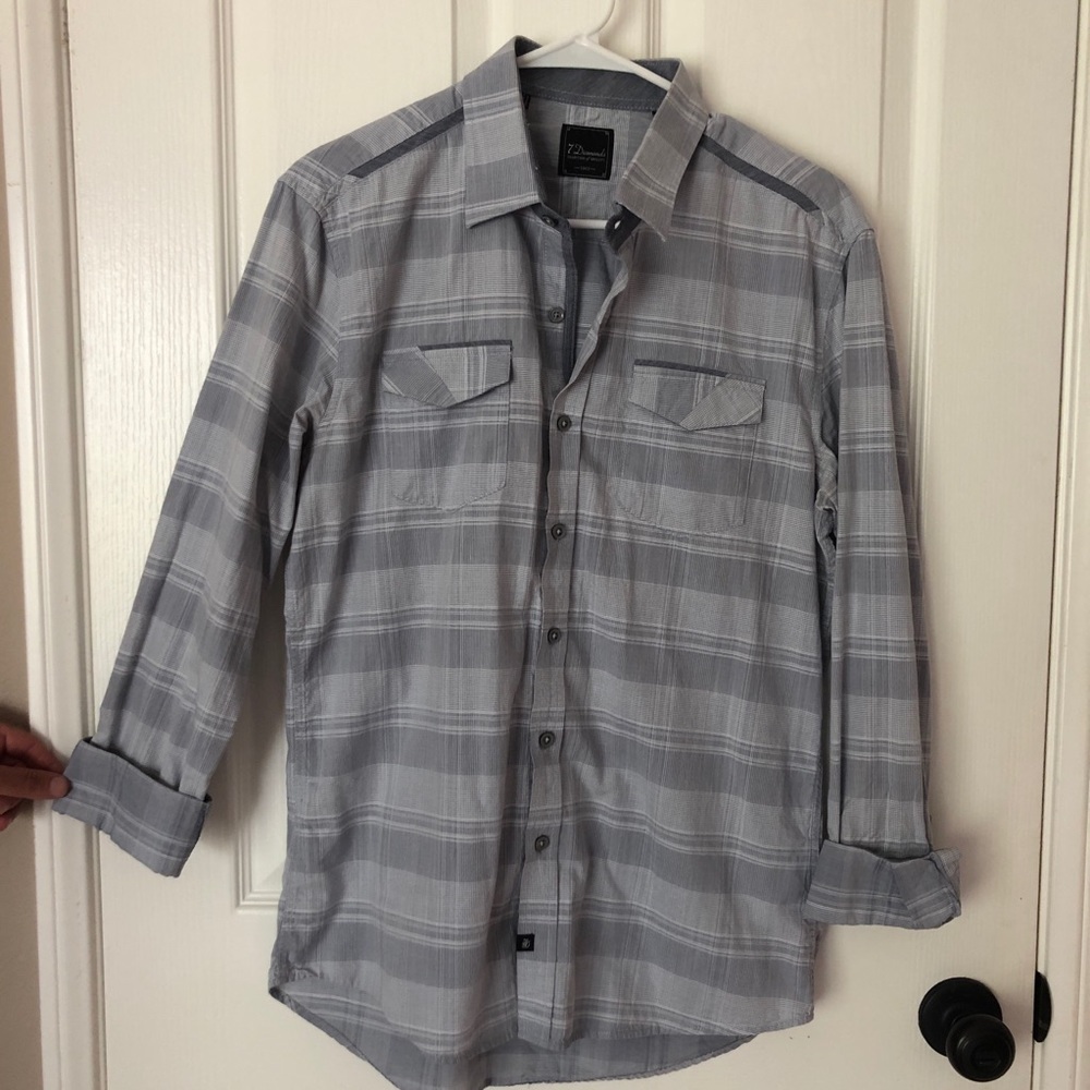 7 Diamonds Long-Sleeved Button Down
